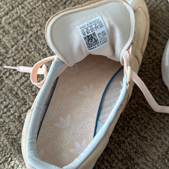 adidas Retropy E5 shoes - Picture 3 of 7